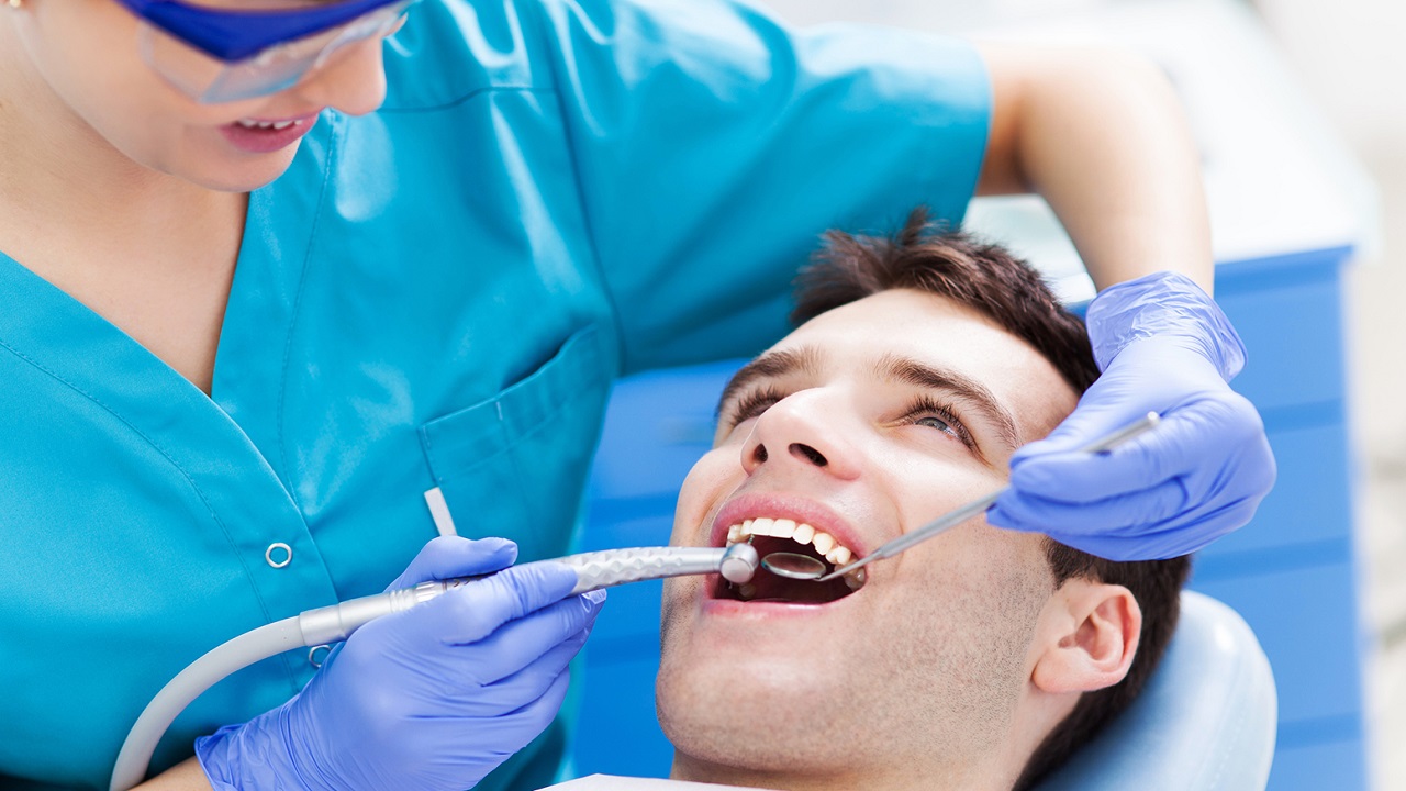 دندانپزشک باتجربه
